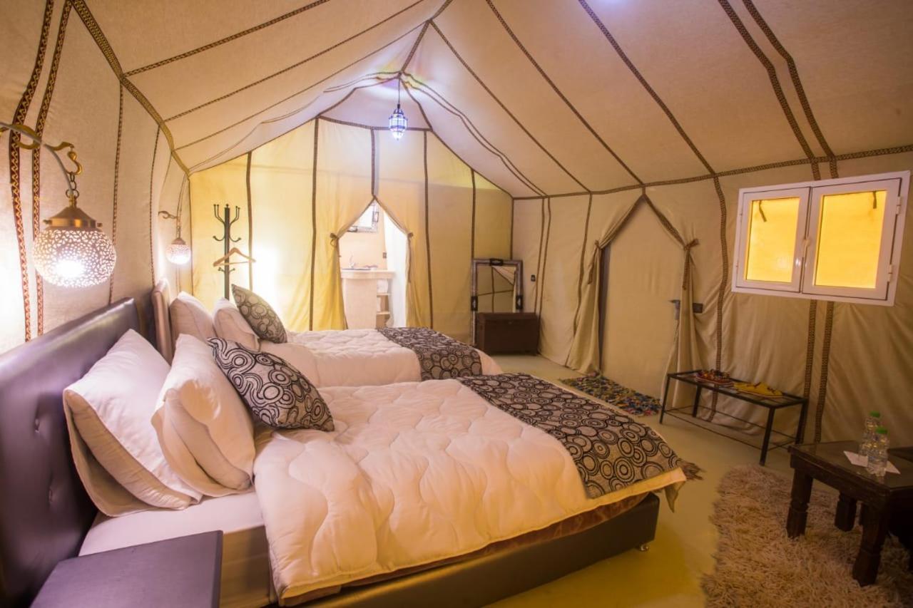 Oasis Luxury Camp Hotel Мерцуга Екстериор снимка