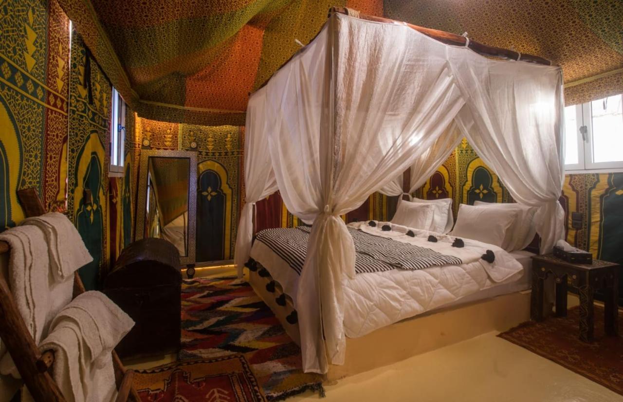 Oasis Luxury Camp Hotel Мерцуга Екстериор снимка