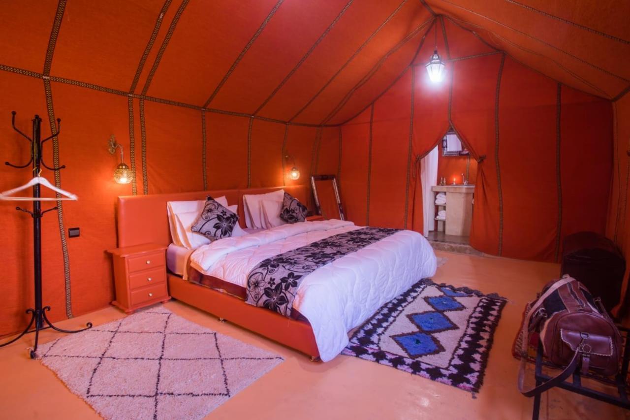 Oasis Luxury Camp Hotel Мерцуга Екстериор снимка